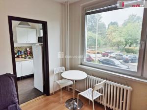 Prodej bytu 1+1, Praha - Troja, Krynická, 29 m2