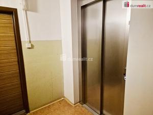 Prodej bytu 1+1, Praha - Troja, Krynická, 29 m2