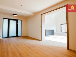 Pronájem rodinného domu, Dubí - Mstišov, Podkrušnohorská, 288 m2