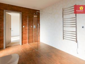 Pronájem rodinného domu, Dubí - Mstišov, Podkrušnohorská, 288 m2