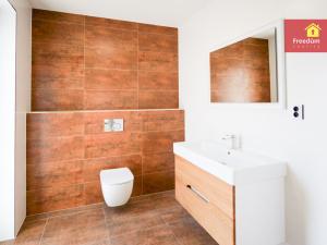 Pronájem rodinného domu, Dubí - Mstišov, Podkrušnohorská, 288 m2