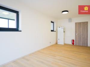 Pronájem rodinného domu, Dubí - Mstišov, Podkrušnohorská, 288 m2