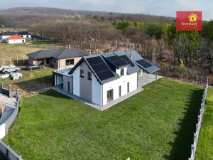 Pronájem rodinného domu, Dubí - Mstišov, Podkrušnohorská, 288 m2