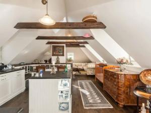 Pronájem bytu 2+kk, Praha - Hradčany, Nový Svět, 68 m2