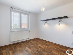 Pronájem bytu 3+1, Pacov, Nádražní, 72 m2