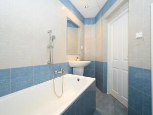 Pronájem bytu 3+1, Praha - Dejvice, Dejvická, 103 m2