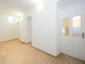 Pronájem bytu 3+1, Praha - Dejvice, Dejvická, 103 m2