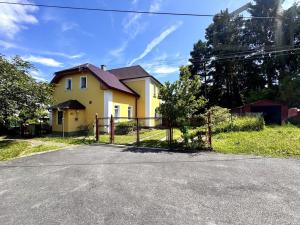 Prodej bytu 3+1, Chodský Újezd, 84 m2