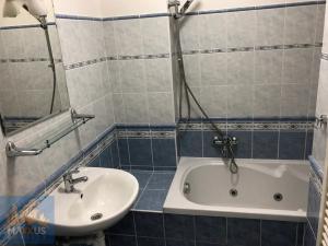 Pronájem bytu 3+kk, Horoměřice, T. G. Masaryka, 58 m2