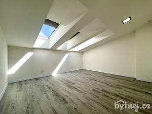 Pronájem bytu 3+kk, Brno - Ivanovice, Mácova, 126 m2