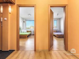Prodej bytu 3+1, Praha - Stodůlky, Husníkova, 71 m2