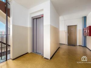 Prodej bytu 3+1, Praha - Stodůlky, Husníkova, 71 m2