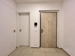 Pronájem bytu 2+kk, Praha - Hlubočepy, Benešova, 48 m2