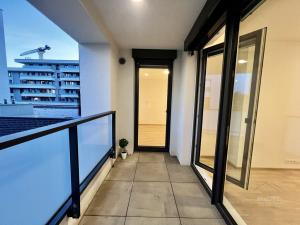 Pronájem bytu 2+kk, Praha - Hlubočepy, Benešova, 48 m2