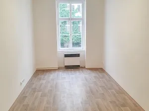 Pronájem bytu 1+kk, Praha - Vinohrady, Bruselská, 26 m2