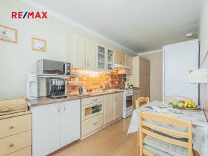 Prodej bytu 3+1, Beroun, Košťálkova, 70 m2