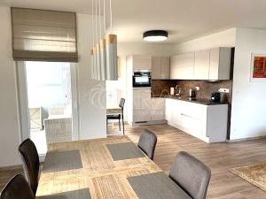 Prodej bytu 2+kk, Svémyslice, 71 m2