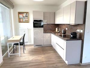 Prodej bytu 2+kk, Svémyslice, 71 m2