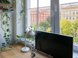 Pronájem bytu 2+kk, Praha - Holešovice, Osadní, 58 m2