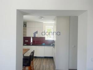 Pronájem bytu 2+1, Praha, Na Konvářce, 77 m2