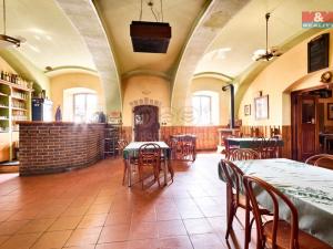 Prodej restaurace, Studená, Tyršova, 879 m2