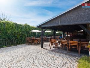 Prodej restaurace, Studená, Tyršova, 879 m2