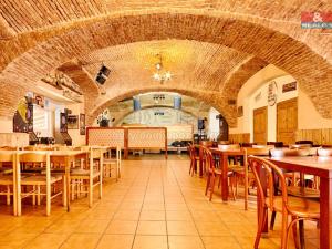 Prodej restaurace, Studená, Tyršova, 879 m2