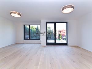 Pronájem rodinného domu, Praha - Háje, V Hájích, 220 m2