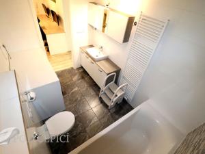 Pronájem bytu 2+kk, Zastávka, 1. máje, 64 m2