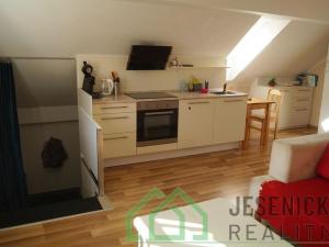 Pronájem bytu 2+kk, Žulová, Josefské náměstí, 62 m2