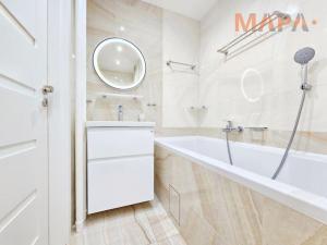 Prodej bytu 2+1, Chomutov, Blatenská, 52 m2
