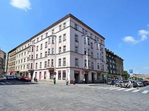 Pronájem bytu 3+1, Praha - Dejvice, Dejvická, 103 m2
