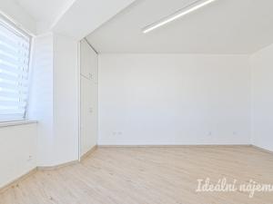Pronájem bytu 2+kk, Brno, Langrova, 40 m2