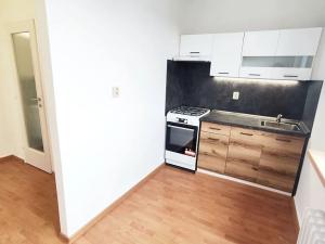 Pronájem bytu 1+1, Ostrava, Dr. Martínka, 26 m2