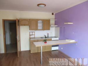 Pronájem bytu 1+kk, Plzeň, Květná, 33 m2