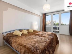 Prodej bytu 2+kk, Čelákovice, náměstí 5. května, 52 m2