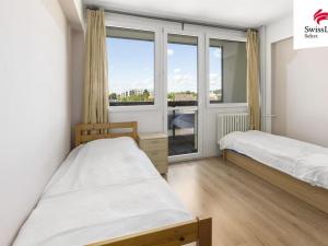 Prodej bytu 2+kk, Čelákovice, náměstí 5. května, 52 m2