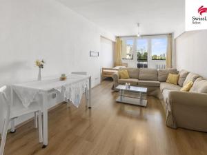 Prodej bytu 2+kk, Čelákovice, náměstí 5. května, 52 m2