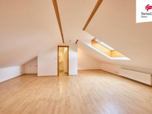 Pronájem bytu 4+1, Trutnov, Kubelíkova, 100 m2