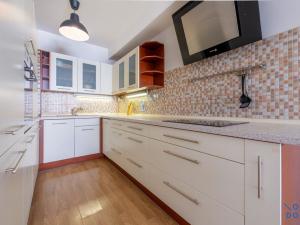 Prodej bytu 2+kk, Praha - Háje, Jurkovičova, 60 m2
