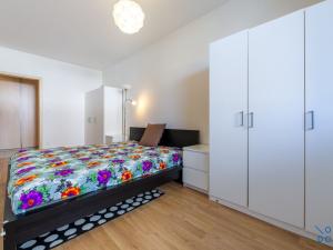 Prodej bytu 2+kk, Praha - Háje, Jurkovičova, 60 m2