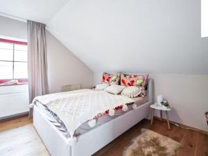 Prodej rodinného domu, Lhota pod Libčany, 200 m2