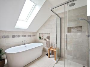 Prodej rodinného domu, Lhota pod Libčany, 200 m2