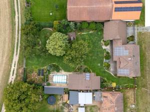 Prodej rodinného domu, Lhota pod Libčany, 200 m2