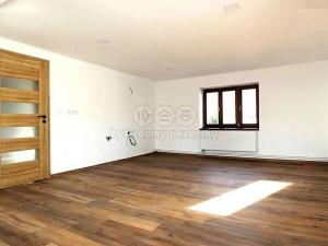 Prodej vícegeneračního domu, Týnec nad Labem, Masarykovo náměstí, 159 m2