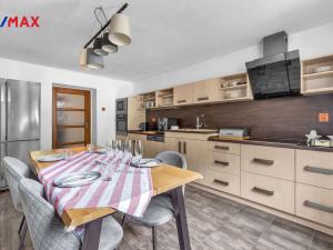 Prodej rodinného domu, Hřensko, 220 m2