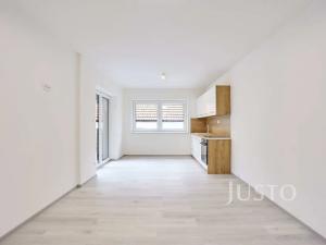 Pronájem bytu 2+kk, Třeboň, Sokolská, 48 m2