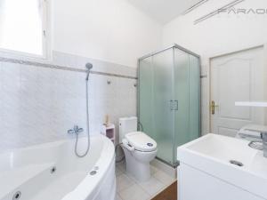 Pronájem bytu 4+1, Praha - Nové Město, Biskupská, 132 m2