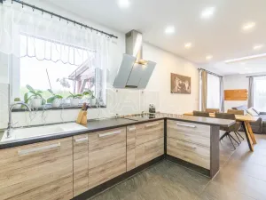 Prodej rodinného domu, Rožmitál pod Třemšínem - Zalány, 180 m2