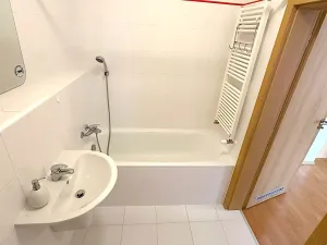 Prodej bytu 2+kk, Praha - Čakovice, Rýnská, 54 m2